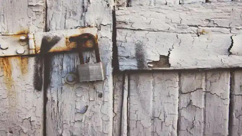 Broken Spring in Sherman Oaks